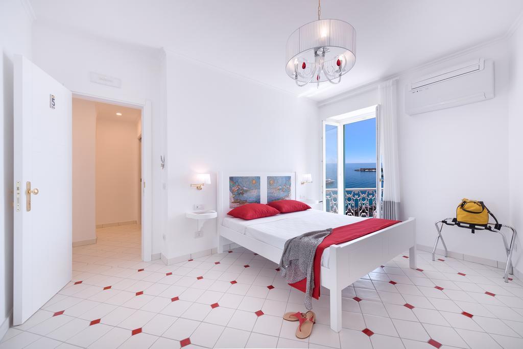Vista D'Amalfi Bed and Breakfast Eksteriør billede