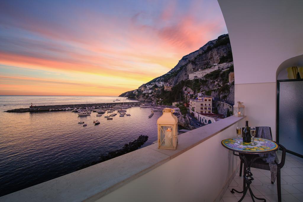 Vista D'Amalfi Bed and Breakfast Eksteriør billede